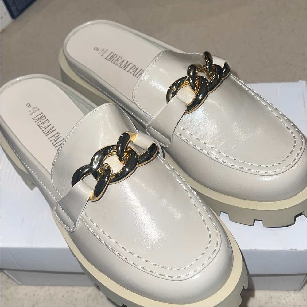 Dream Pairs Women's Cream Mules with Gold Chain